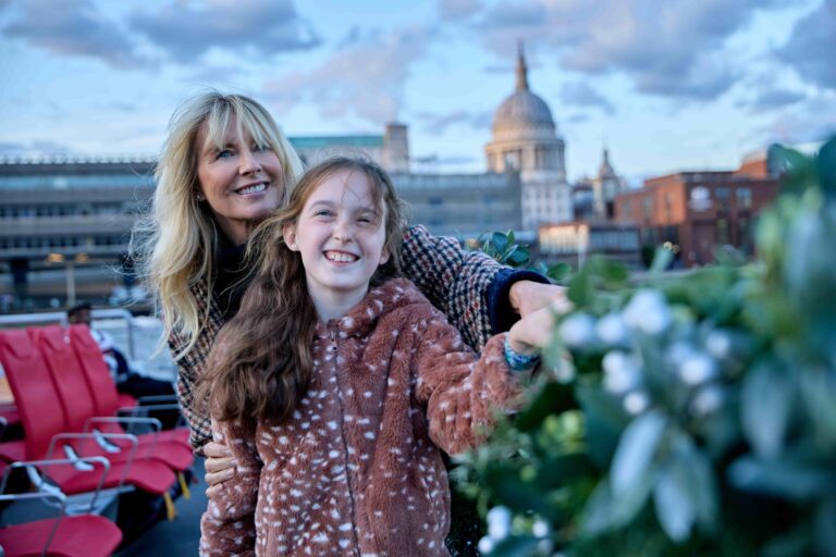 Family River Thames sightseeing tour with views of St Paul's Cathedral.