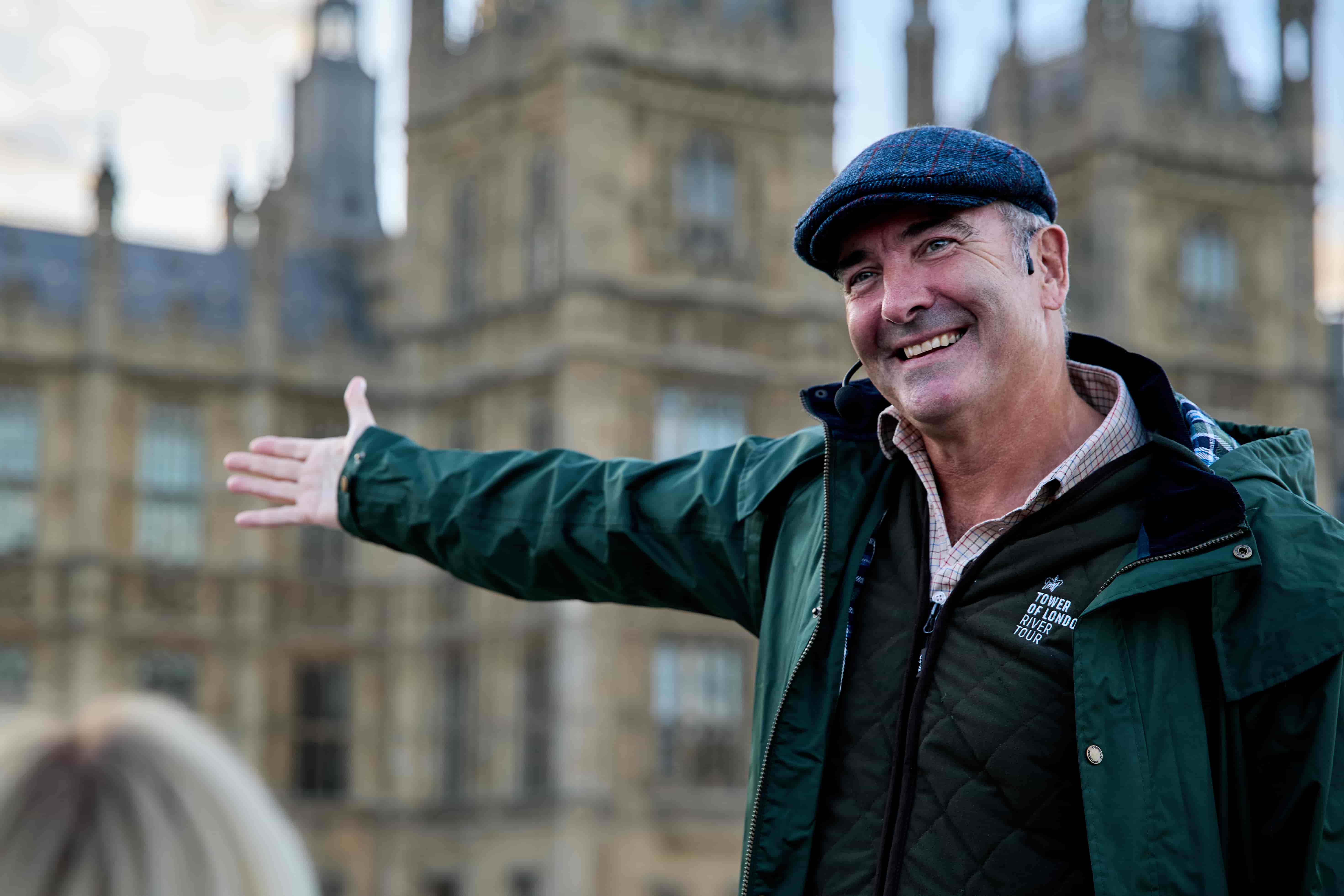 Live guided River Thames cruise with expert commentary past the Houses of Parliament.